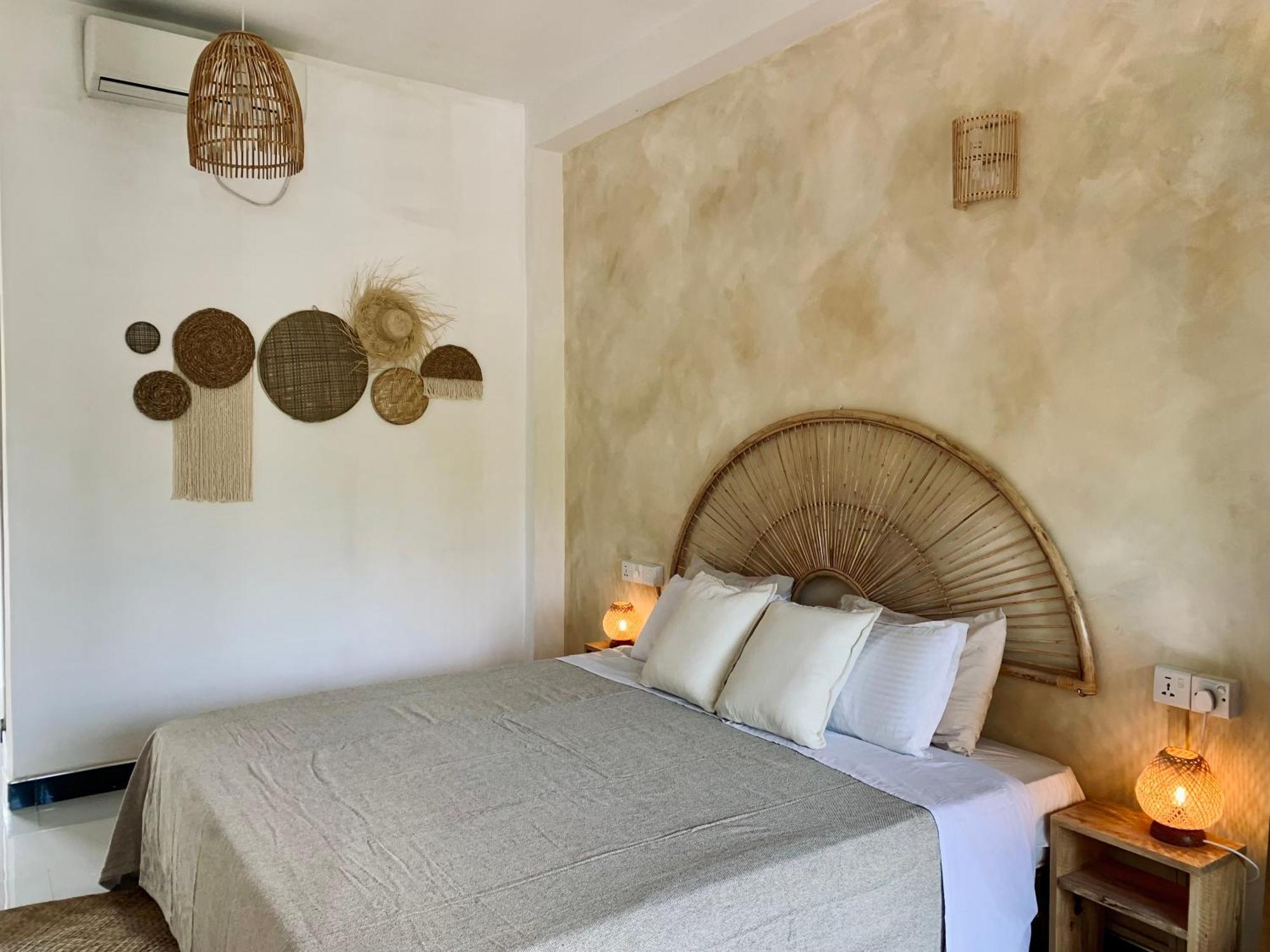 Hotel Oltremare Mirissa Extérieur photo